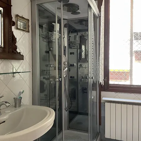 Castello Apartment *